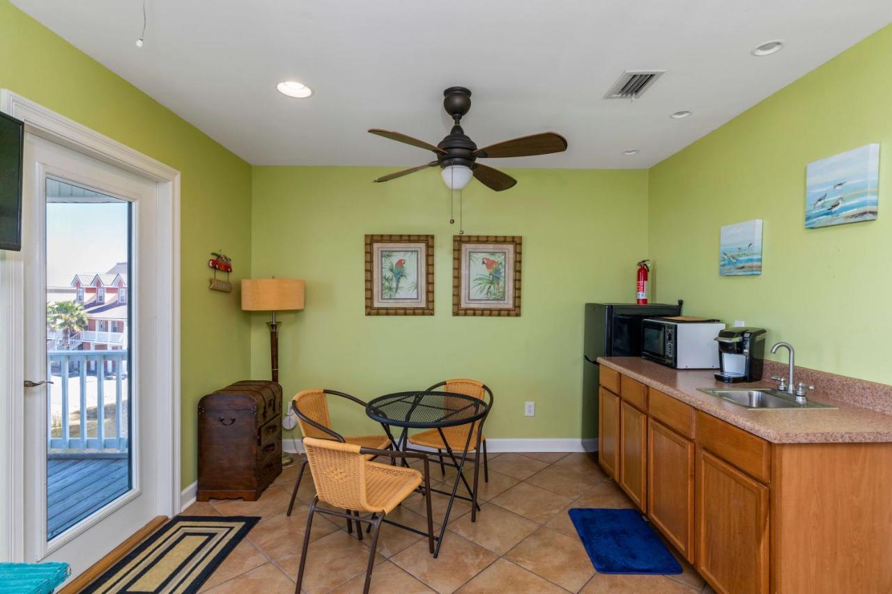 Pelican Pass By Albvr - Great Home On Little Lagoon And Just Steps To The Beach Gulf Shores Exterior foto